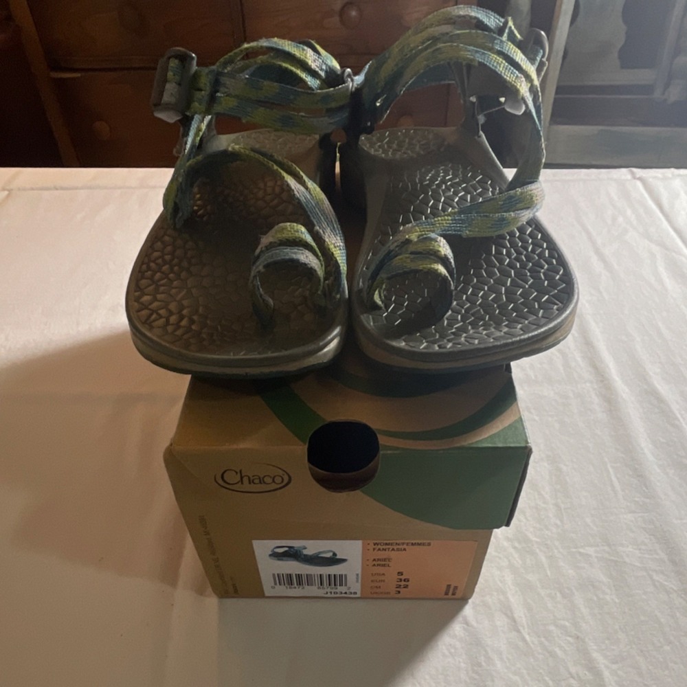 Chaco Women's Strappy Sandals Patterned Straps Green Blue Yellow US 5 EU 36 UK 3